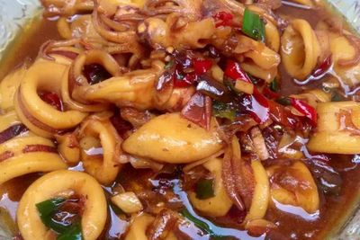 Enaknya Tumis Cumi Saus Tiram Yang Bisa Jadi Menu Makan Siang Ini, Buat Yuk