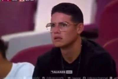 Tonton Tim Barunya Al-Rayyan Bermain, James Rodriguez Terheran-heran di Tribun