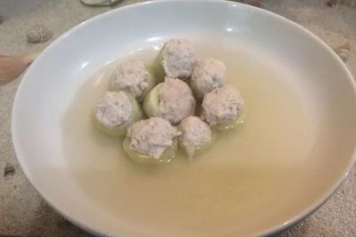 Sore Ini Coba Buat Sup Timun Isi Ayam Cincang Yuk Guys
