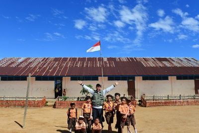 30 Kata Mutiara Ucapan Hari Guru Sedunia 2021 Bahasa Inggris dan Indonesia