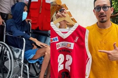 Laku Rp 212 Juta, Densu Relakan Jersey All Star Kesayangannya Bantu Kesembuhan Jecklin Ibo