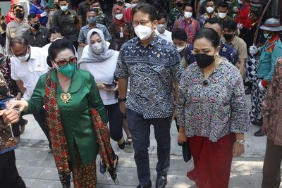 Menkes Sebut Vaksinasi COVID di Indonesia Peringkat 5 di Dunia