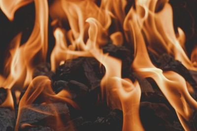 Merinding! Terduga Maling Motor Tewas Dibakar Massa di Jawa Timur