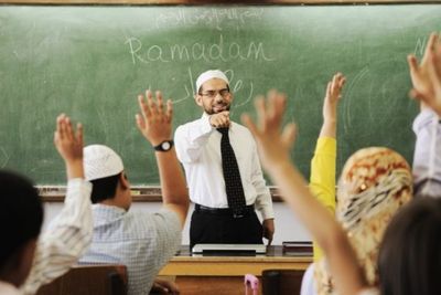 Mengapa Peringatan Hari Guru Sedunia Berbeda dengan Hari Guru Nasional?