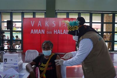 Update Vaksinasi Covid-19 RI 5 Oktober: Dosis Pertama 95 Juta, Dosis Kedua 53 Juta
