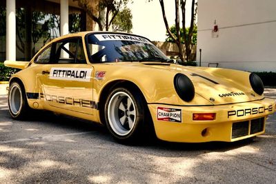 Mobil Balap Porsche 911 Milik Pablo Escobar Bakal Dijual!