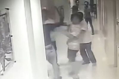 Kurang Bayaran PSK yang Dipesan, Oknum Satpol PP Pekanbaru Babak Belur Dikeroyok 6 Pria