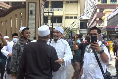 Eks Ketum FPI dkk Bebas, Polri: Sesuai Vonis Pengadilan