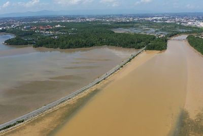 FOTO: Pendangkalan Teluk Kendari