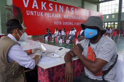 Masyarakat Diminta Segera Vaksinasi, Jubir Kemenkes: Tidak Perlu Pilih Vaksin, Semua Aman