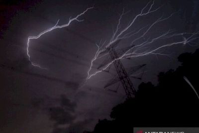 Waspada! Cuaca Ekstrem Intai Wilayah Indonesia dalam 10 Hari ke Depan