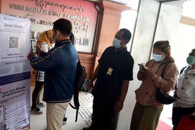 Berstatus Hitam di PeduliLindungi dan Masih Keluar ke Mal? Siap-siap!