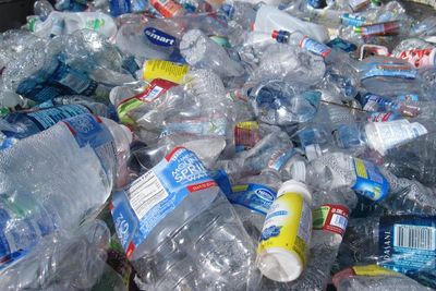 Perubahan Iklim Semakin Parah, Ilmuwan Desak Pemimpin Dunia Segera Tangani Polusi Plastik