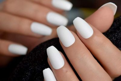 13 Rekomendasi Warna Kuteks untuk Kulit Sawo Matang