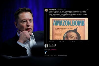 Elon Musk Jadi Orang Terkaya di Dunia Lagi, Sindir Jeff Bezos dengan Beri Medali Perak