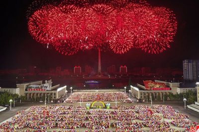 Peringatan Berdirinya Partai Buruh Korea Ke-76 di Pyongyang, Ini Foto-fotonya