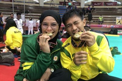 Relationship Goals, Pasangan Suami Istri Iqbal-Sarah Raih Emas Pencak Silat PON XX Papua