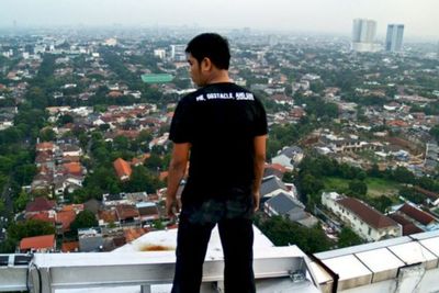 Pria Tewas Terjun dari Rooftop Mal Bekasi, Surat Wasiatnya Bikin Merinding
