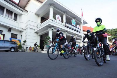 Akibat Langgar PPKM Bersepeda ke Pantai, Wali Kota Malang Didenda Rp25 Juta