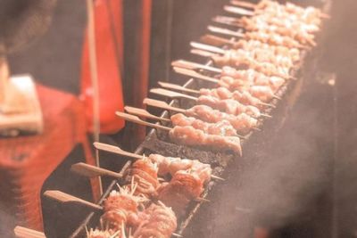 3 Perbedaan Yakitori dan Sate Ayam: Dari Jenis Daging hingga Cara Penyajian