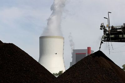 China Berencana Bangun Lebih Banyak Pembangkit Listrik Tenaga Batu Bara