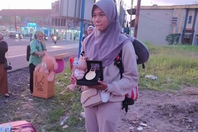 Atlet Cantik Dhea Nazhira Pulang Naik Angkutan Umum, Padahal Sumbang Emas di PON Papua