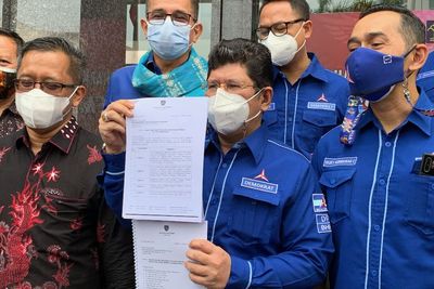 Partai Demokrat Sambangi Kemenkumham Beri Bukti untuk Uji Materi AD ART Kubu Moeldoko