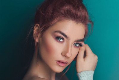 5 Langkah Mudah Bikin Tampilan Makeup Dewy