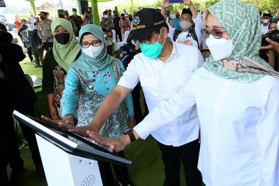 Peluncuran Sistem Budidaya Ikan Koi Berbasis IOT, Ini Foto-fotonya