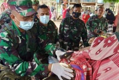 Dua Orang Tewas Tersambar Petir saat Berteduh di Gubuk, Salah Satu Korban Prajurit TNI