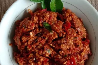 Pengen Makan Pecel Tapi Mager Beli di Luar? Kita Buat Bumbu Pecel Sendiri Aja Yuk
