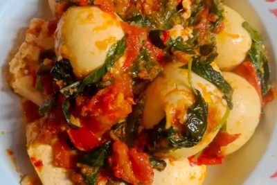 Jangan Cuman di Ceplok, Coba Deh Resep Telur Woku yang Dijamin Bikin Nagih