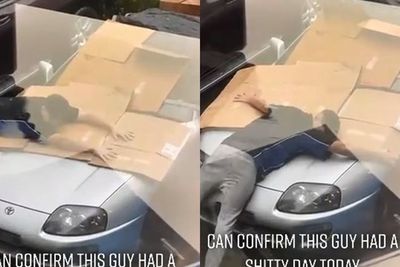 Pria Ini Lindungi Mobil dari Hujan Es, Ternyata Mobilnya adalah Jenis yang Paling Diincar