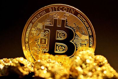 Harga Bitcoin Melambung Tinggi, Kini Sudah Tembus Rp900 Jutaan per Kepingnya!