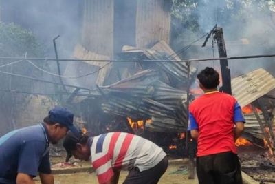 Duh, Akibat Main Korek Api, Seorang Anak di Tanjung Morawa Sebabkan Rumahnya Terbakar