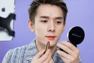 Influencer China yang Dijuluki Lipstick Brother Raup Keuntungan Rp26 T dalam Satu Hari