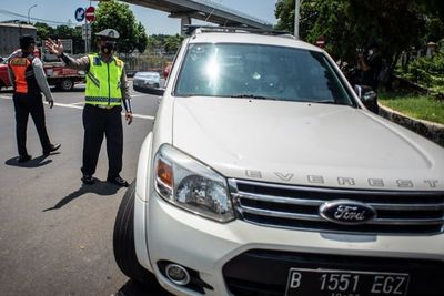 Ingat! Kendaraan Pelat Hitam RF Tak Lolos Ganjil Genap di Jakarta