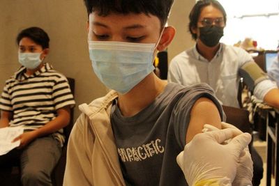 Update Vaksinasi Covid-19 RI 23 Oktober: Dosis Pertama 112 Juta, Dosis Kedua 67 Juta