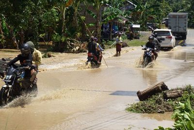Banjir Luapan Air Sungai di Mamuju, Berikut Foto-fotonya