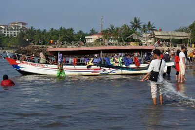 Wisata Pantai Anyer Kembali Ramai, Berikut Foto-fotonya
