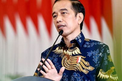 Jokowi Perintahkan Harga PCR Turun Jadi Rp300 Ribu dan Berlaku untuk 3 Hari