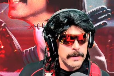 Dr Disrespect Uninstall Lagi CoD: Warzone Usai Dibuat Emosi oleh Stream Sniper