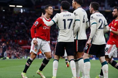 Detik-detik Usai Tendang Jones, Ronaldo Langsung Ketakutan Dibuntuti Van Dijk