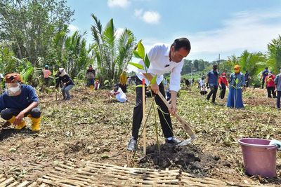 Pak Presiden: Waspada! Ada Kenaikan Kasus COVID-19 di Ratusan Kab Kota