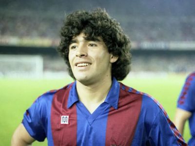 Barcelona Hadapi Boca Juniors dalam Laga Penghormatan untuk Maradona