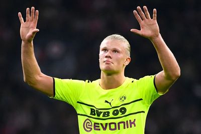 Erling Haaland Cedera, Pelatih Dortmund: Kami Harus Terbiasa Tanpanya, Tak Boleh Mengeluh