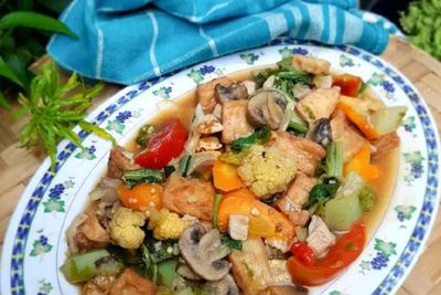 Siang Ini Kita Coba Bikin Capcay Goreng Sendiri Yuk Guys!