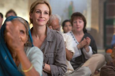 Film Eat, Pray, Love Buat Julia Roberts Pindah Agama ke Hindu