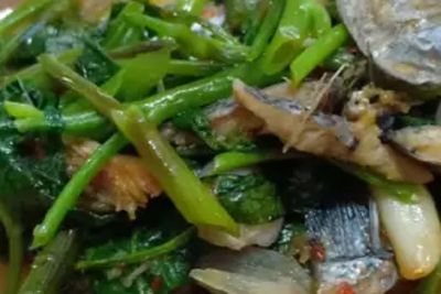 Pagi Ini Makan Tumis Kangkung Ikan Asin Yang Enak dan Lezat Yuk