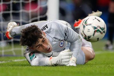 Kembali Jadi Pahlawan Adu Penalti Chelsea, Kepa Disebut Bisa Baca Pikiran